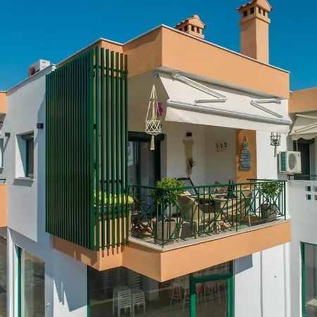 Aphrodite Ideal For Holidays In דירה *