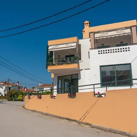 아파트 Aphrodite Ideal For Holidays In *