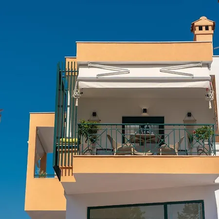 Aphrodite Ideal For Holidays In 아파트
