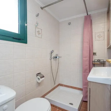 Aphrodite Ideal For Holidays In דירה