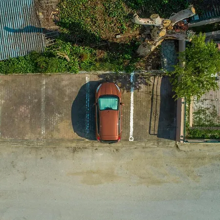 Aphrodite Ideal For Holidays In סיווירי