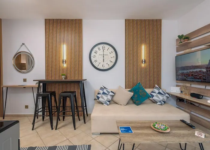 Aphrodite Ideal For Holidays In Apartamento *