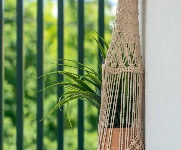 Aphrodite Ideal For Holidays In 公寓 *